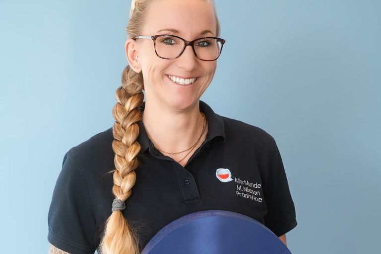 Praxis Allermunde – Ihre Zahnarztpraxis in Celle: Für frischen Atem und ganzheitliche Zahngesundheit.